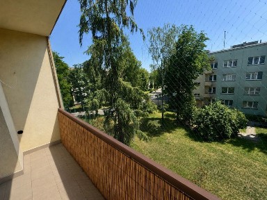 3 pokoje | 52 m² | Po kapitalnym remoncie | 2 balkony | Klimatyzacja | 2. piętro