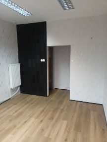 Lokal do wynajęcia pod działalność gospodarczą w Lęborku na rynku o pow. 17,55m2