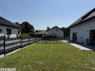 Sprzedam dom w zabudowie bliźniaczej