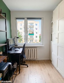1 piętro z balkonem / 4 pokoje, 74.9m² + piwnica