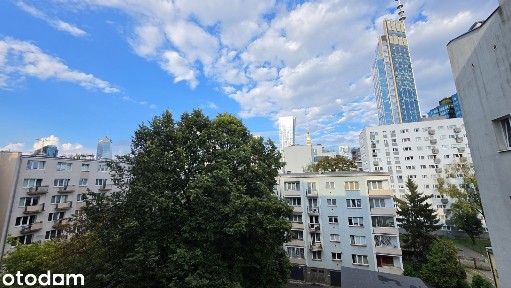 Stylowe 23 m² z widokiem na PKiN |Złota/Żelazna| winda | opcja parking