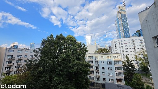 Stylowe 23 m² z widokiem na PKiN |Złota/Żelazna| winda | opcja parking