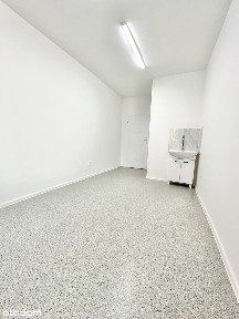 Lokal Biurowy 16m2 | Miarki 20A | Parking