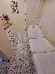 Do wynajęcia miejsce manicure, pedicure, brwi