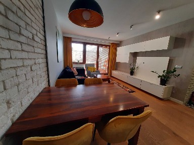 Wynajmę mieszkanie 3 pokoje, 64m2, urządzone, garaż | od 01.10