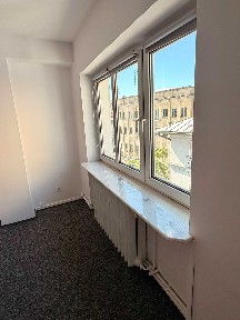 BIURO / POKÓJ DO WYNAJĘCIA - Bielsko-Biała, Plac Chrobrego