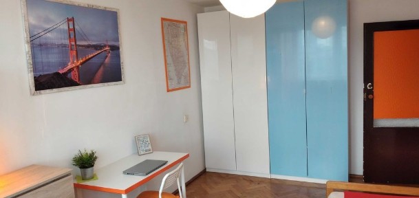 Tuż przy SKY TOWER 2-pok. mieszkanie nieprzechodnie dla studentek/tów wynajmę