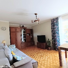 3 pokoje, idealne 1 piętro, 63m2, duży balkon, super lokalizacja
