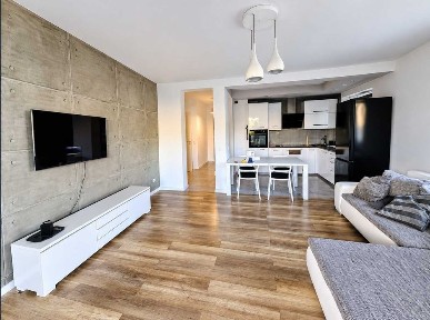 Mieszkanie na wynajem z balkonem 3 pokoje