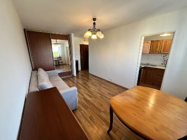 Do wynajęcia przytulna kawalerka w Centrum Ostrowca, ul. Sienkiewicza / 28 m2