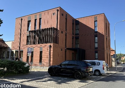 Lokal usługowy do wynajęcia z parkingiem od 20 do 300m2