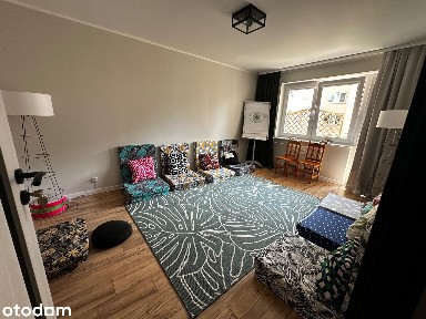 Gabinet na terapię grupową - do 8 osób; 17.5m2
