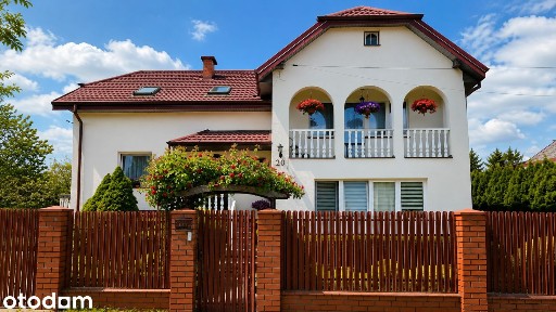 Dom 191 m² | 959 m² działki | 7 pokoi | 2 garaże | Kielce, Barwinek