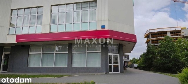 Lokal usługowy 156 mkw. na Płockiej przy metrze