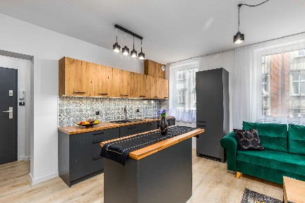 Chorzów | ul. Batorego | 40 m² | Zrewitalizowana kamienica