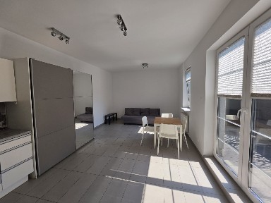 Przestronne 2 pokoje w centrum, balkon francuski