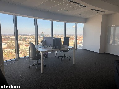 Biuro ok. 64 m² w Sky Tower z widokiem na miasto