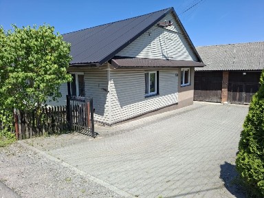 Dom wraz z działką 62 ary w malowniczej okolicy
