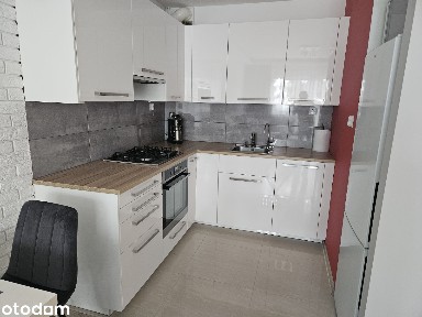 BEZPOŚREDNIO SPRZEDAM 2 pokoje,40 m²,klimatyzacja,Ząbki, Powstańców