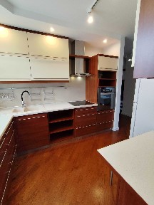 Mieszkanie bezpośrednio do wynajęcia, po remoncie, jasne 60 m2, 3 pokoje, klimatyzacja, przy tramwaju - Kuźnicy Kołłątajowskiej