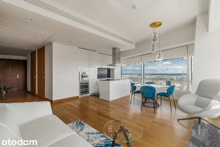 Apartament z widokiem na PKiN, Złota 44