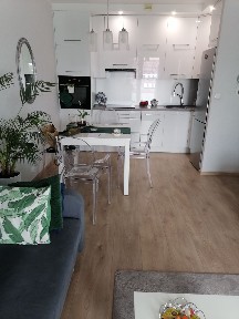 Trzypokojowe, ok. 50m2, duży balkon, 600 000 zł