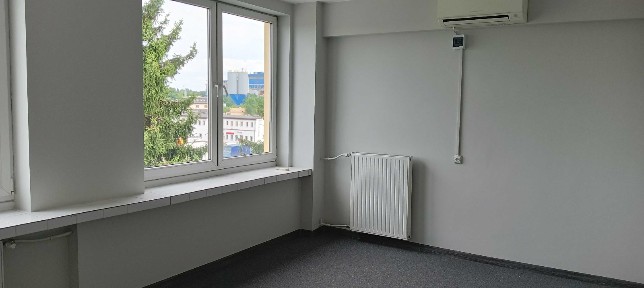 Pomieszczenie biurowe (biuro) o powierzchni 20m2 do wynajęcia - Łódź, Zbąszyńska 4