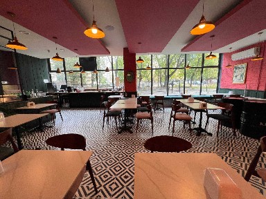 Gotowy lokal gastronomiczny z wyposażeniem / ul. Chłodna