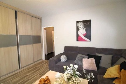 SALON + KUCHNIA (40 m2) • ŁADNY budynek • BALKON • Śmigłego Rydza/Tatrzańska • Kawalerka