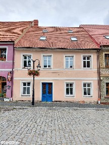 Atrakcyjna kamienica w centrum Złotego Stoku