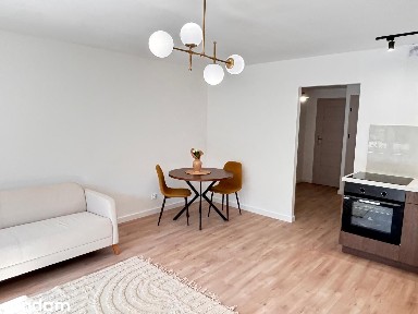 3 pokoje | 51 m² | Po generalnym remoncie | Balkon | 2 piętro