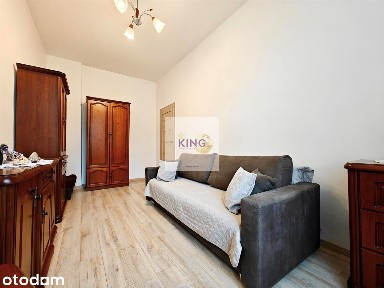 2 Pokoje W Samym Centrum, Balkon, Niski Czynsz!