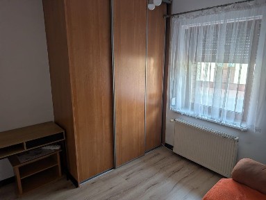 Dom do wynajęcia ok. 100 m² | 4 pokoje | Wiata i ogród | Wągrowiec, ul. Średnia
