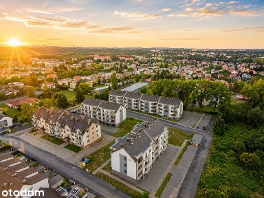 Sielska przestrzeń w Zgorzelcu | 61,47 m² |3 pokoje |2 balkony |parter