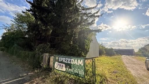Dom z potencjałem do remontu 137 m², działka ok. 1600 m² - Strzałkowo