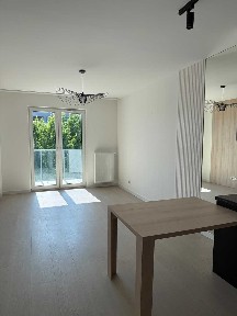 Staszica, 2 pokoje, 44m2 z balkonem na 4 piętrze z windą