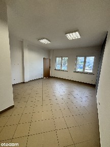 Lokal 51 m2, parter, bez czynszu, 2 miejsca parkingowe - Śródmieście