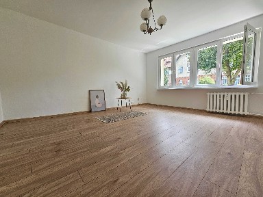 Mieszkanie przy ul. Walczaka, przy parku