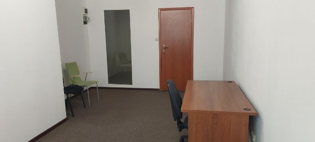 Wynajem pomieszczeń biurowo/usługowych 21m