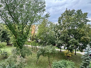 Kawalerka 30 m² - II PIĘTRO - ścisłe centrum miasta - Zapiecek - 8,5 tyś za m² -