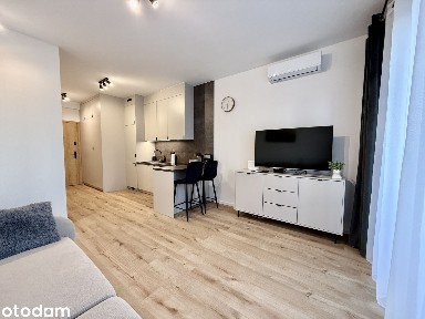 Wykończone studio z balkonem w samym Centrum - Global Office Park