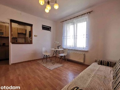 Kawalerka w ścisłym centrum Kielc, 1600zł z wliczonym czynszem