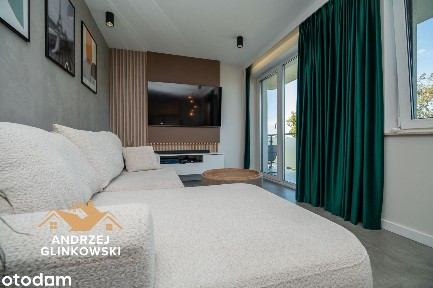 NOWOCZESNY APARTAMENT - HALLERA