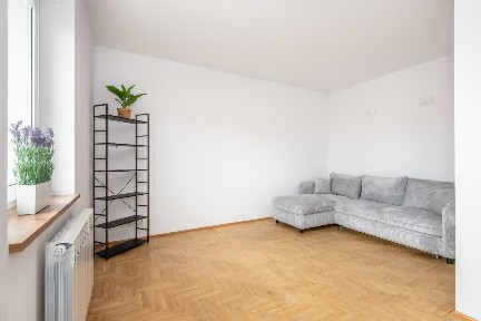 Kawalerka z balkonem i garażem ul. Garbary