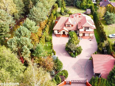Elegancki, zadbany dom wolnostojący 250 m2 / Urzut koło Warszawy