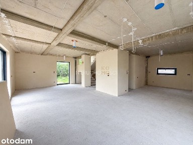 Nowoczesna bryła / Wolnostojący / Działka 700 m2