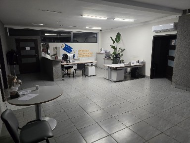 Jasne biuro 21 m² | 2 duże okna | Parking | Opcja recepcji | Wrocław