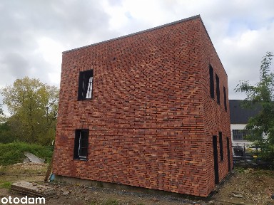 Lokal usługowy ok. 115 m² - wykończenie pod najemcę 3 wejścia parking
