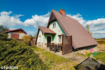 Grom, dom z tarasem na dużej działce