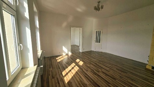Przestronne, słoneczne mieszkanie w centrum